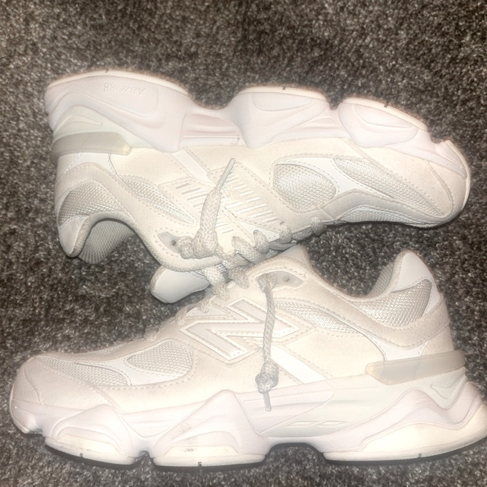 New balance 9060